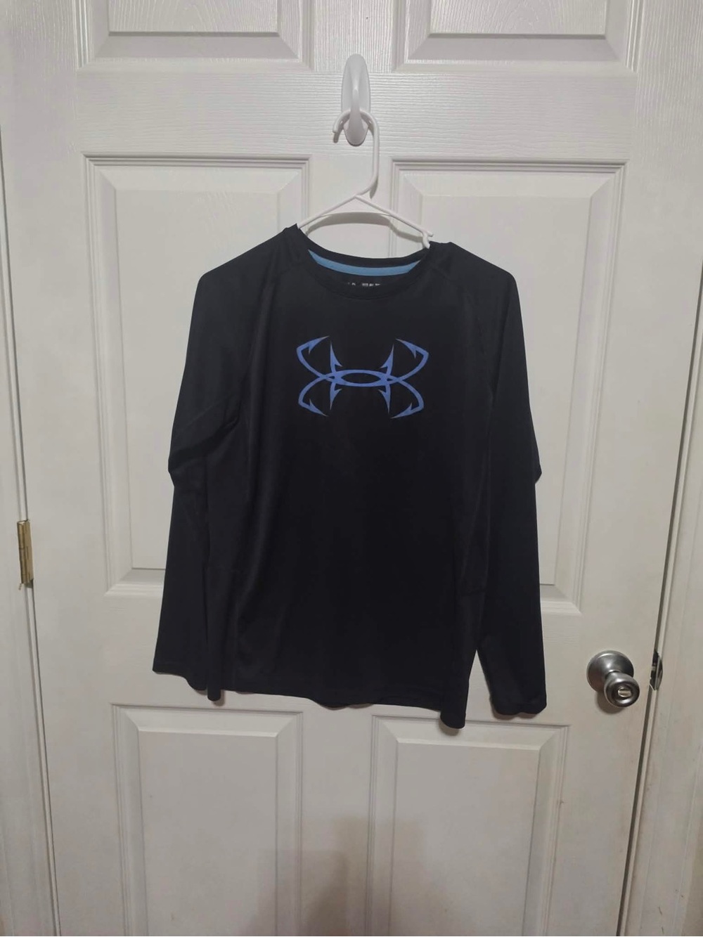 Under Armour Black Crewneck Sweatshirt with Blue Logo Fish Hook